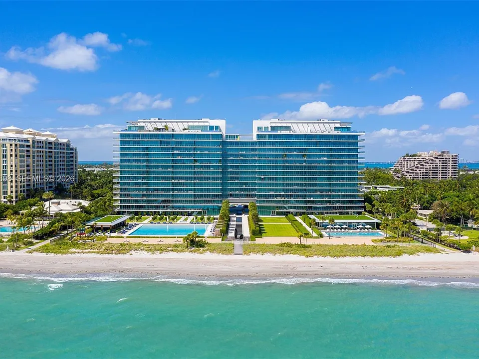 360 Ocean Dr #804S