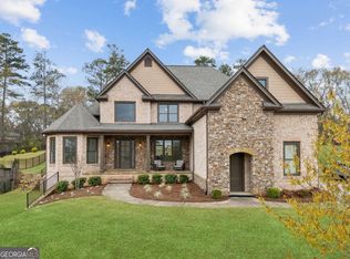 2428 Sunflower Dr, Hoschton, GA 30548