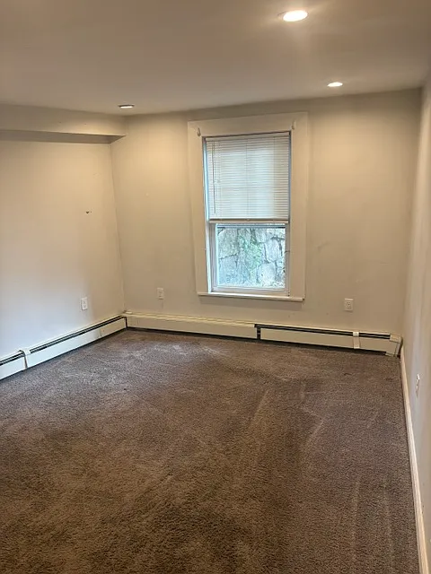 2 bed, 750 sqft, $1,950 — Photo 3