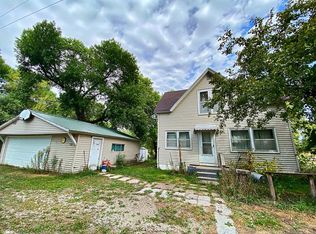 2209 Riverdale Dr, Fort Dodge, IA 50501