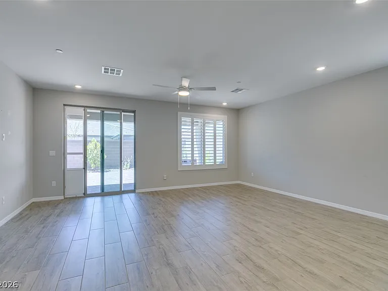 9569 Sunset Fire Ln — Photo 10