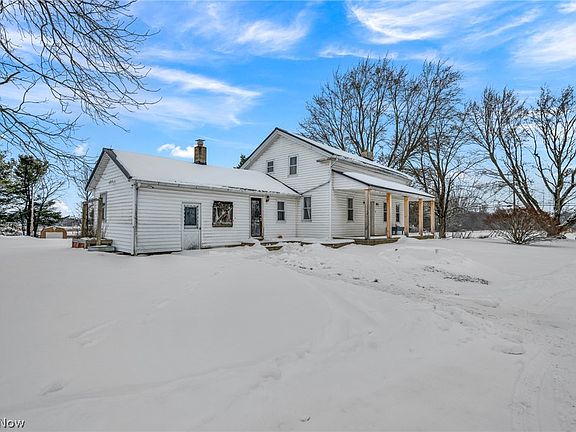 2nd image of 3080 Saxe Rd