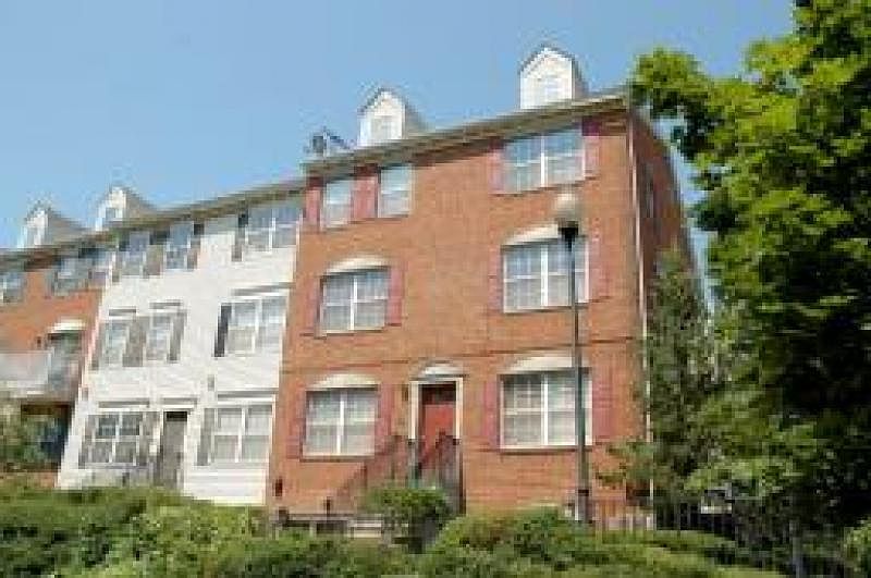 1st image of 11 VAUGHAN DR