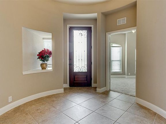 5th image of 724 Stribling Dr