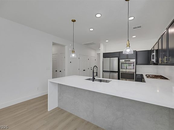 2nd image of 7035 Thistle Ridge St