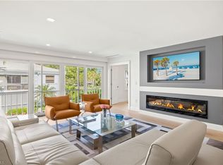 360 10th Ave S APT B200, Naples, FL 34102