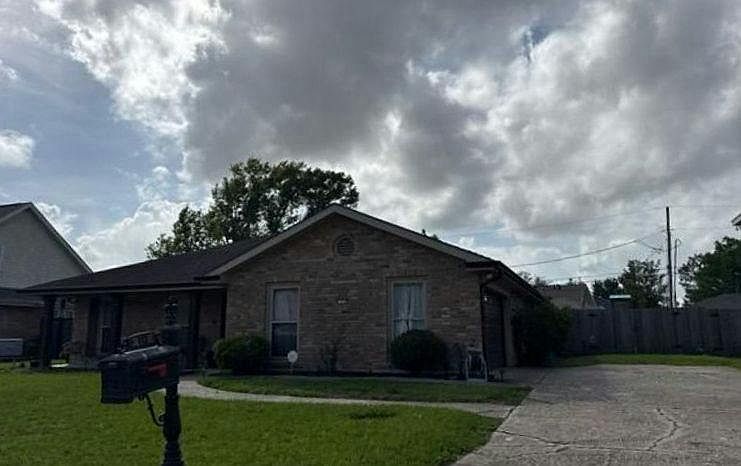 2nd image of 113 Dunleith Dr