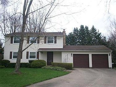 1st image of 70 Forest Hill Dr
