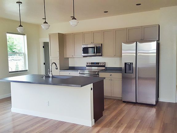 3rd image of 501 S 12th St