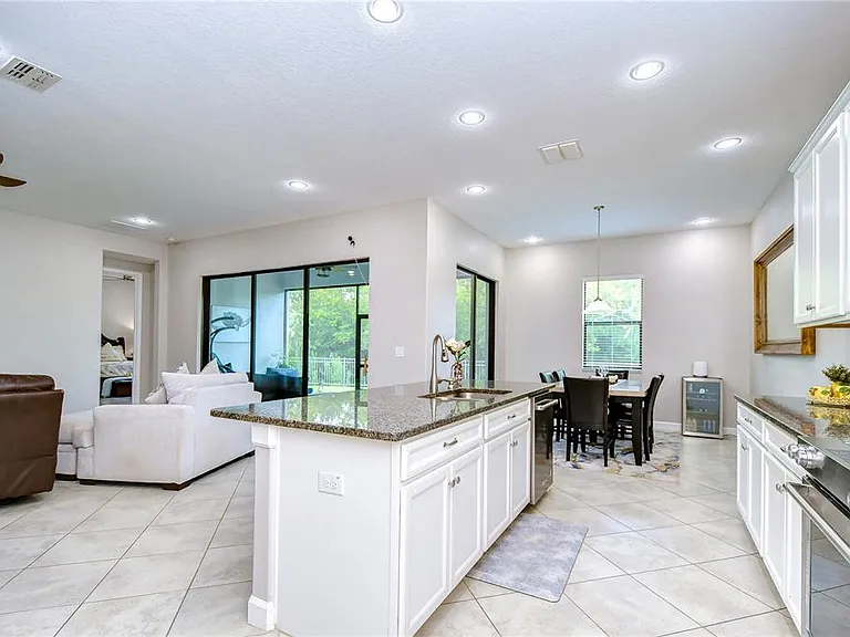 31470 Fairhill Dr — Photo 26