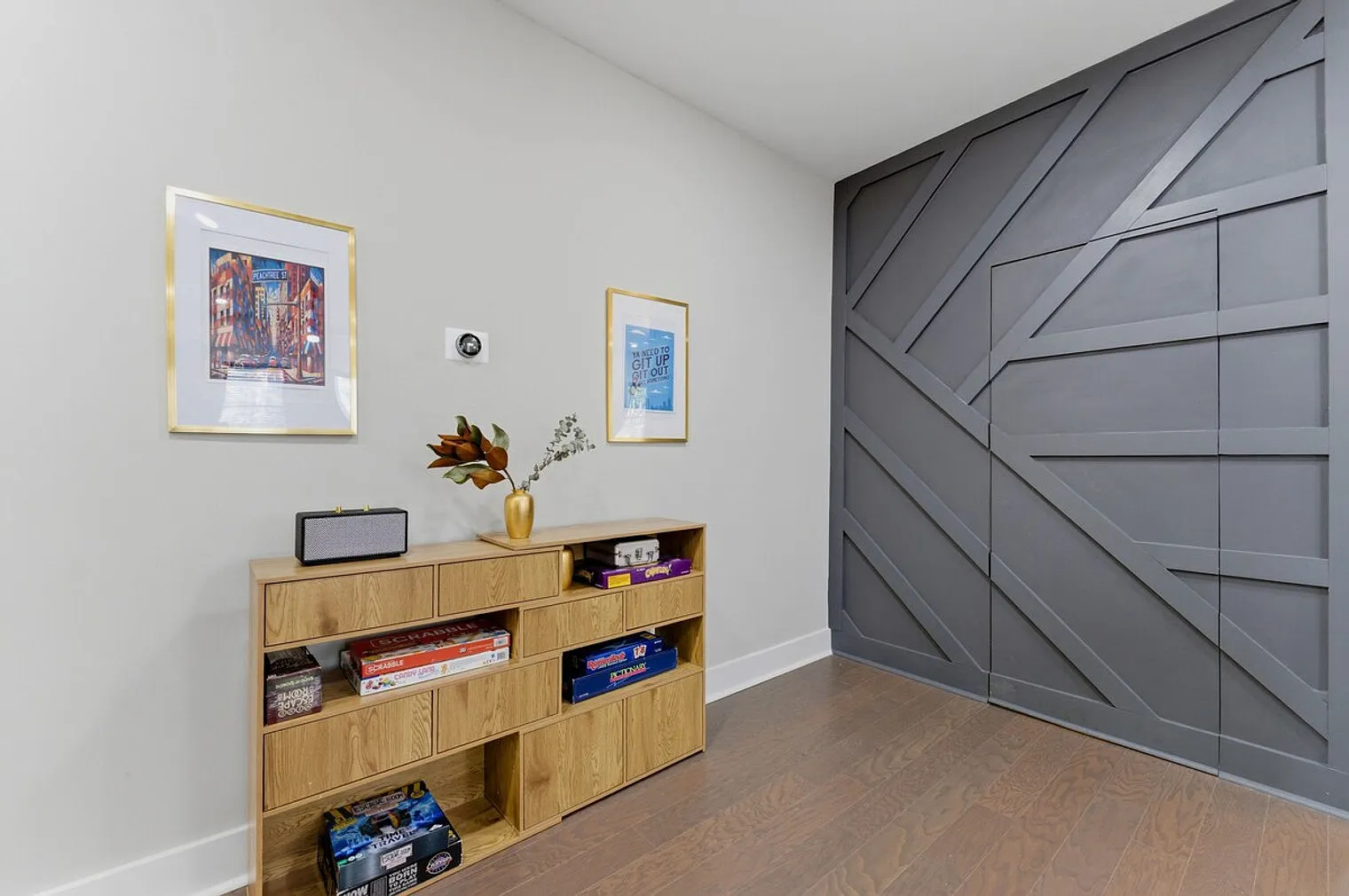 4 bed, 2.0 bath, $8,302 — Photo 3