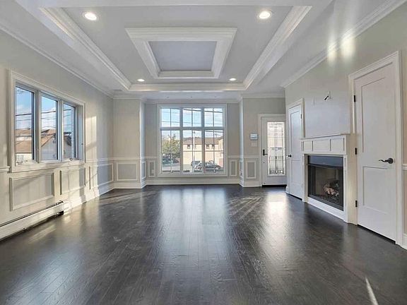 3rd image of 6 Marion Ave
