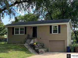 2815 Lloyd St, Bellevue, NE 68005