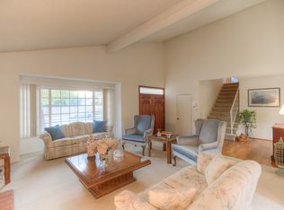 25102 Avenida Ignacio, Santa Clarita, CA 91355