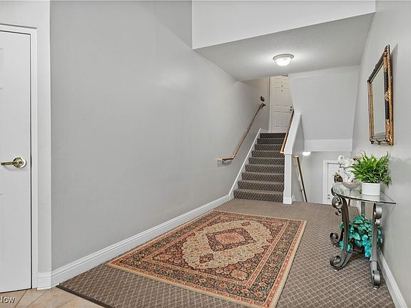 5th image of 3800 Rosemont Blvd APT 101D