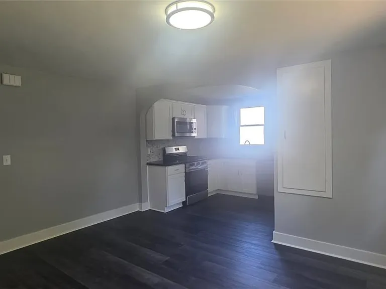 11 Euclid Ave #LEFT — Photo 11