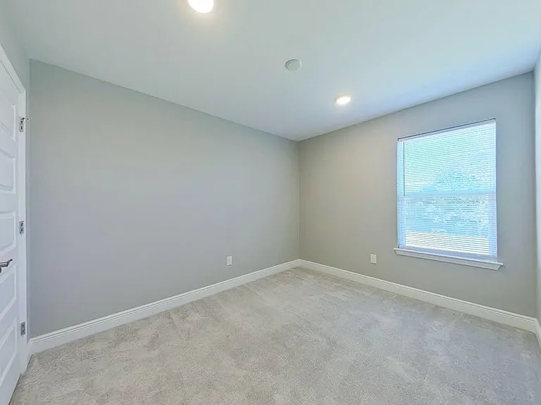 7 Holmes Blvd #C — Photo 12