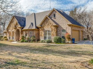 124 Royal Dr, Weatherford, TX 76085