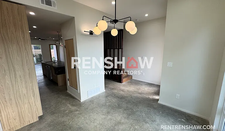 42 Angelus St — Photo 4