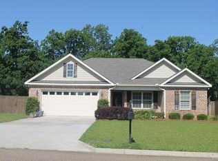 313 Telluride Ln, Midland City, AL 36350