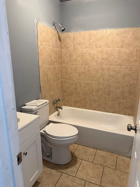 117 Phyllis Circle - B — Photo 4