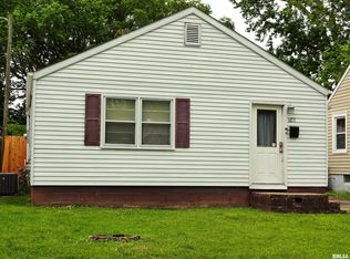 1653 W Adams St, Springfield, IL 62704