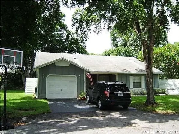 15120 SW 141st Pl, Miami, FL 33186