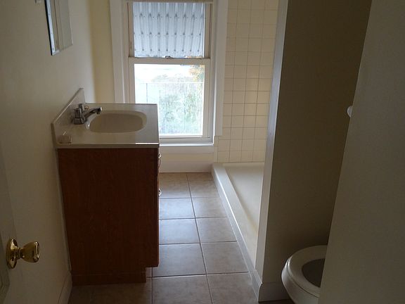 Barthoom from outside