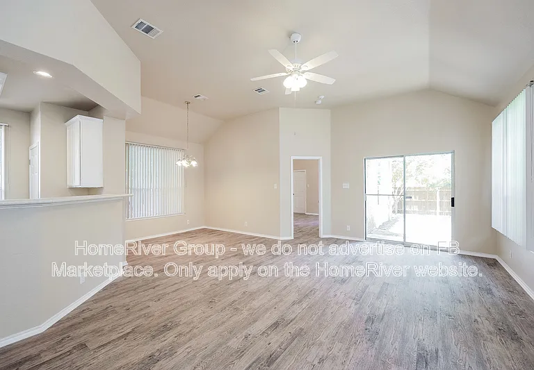 6763 Biscay Bay — Photo 1