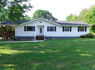 22 Grandview Rd, Gladys, VA 24554