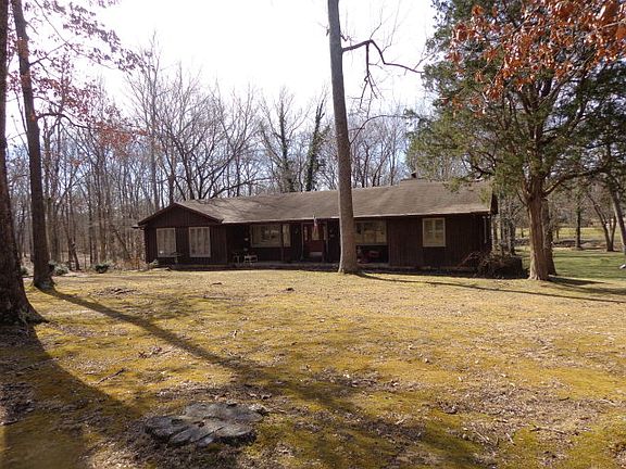 5th image of 690 Anderson Dr