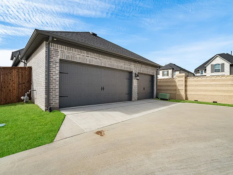 2600 Chester Dr — Photo 30