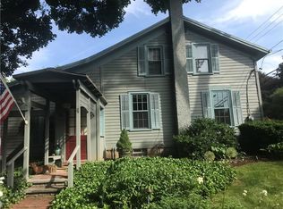 76 E Jefferson Rd, Pittsford, NY 14534