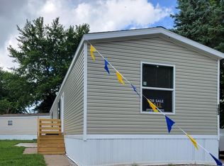 2300 79th Ave W #103, Rock Island, IL