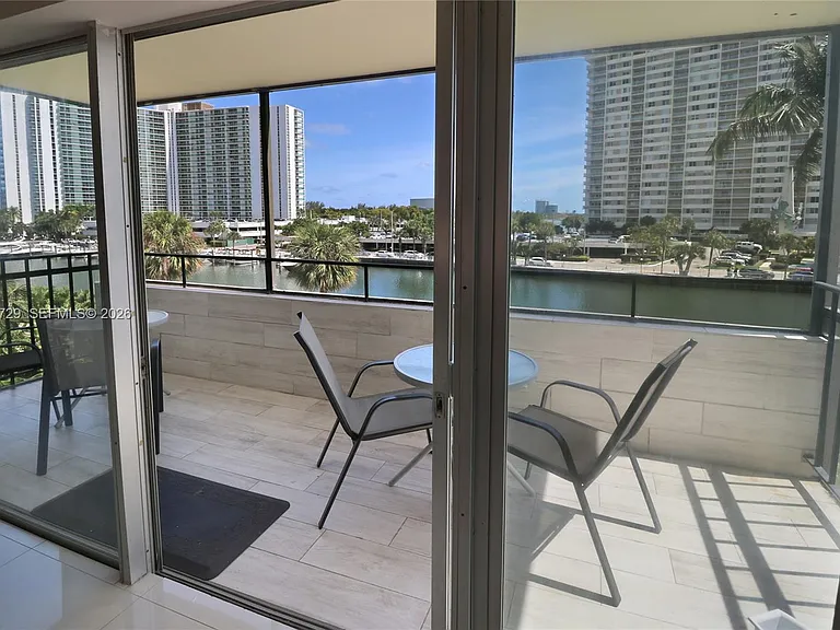 220 N Kings Point Dr #415 — Photo 21