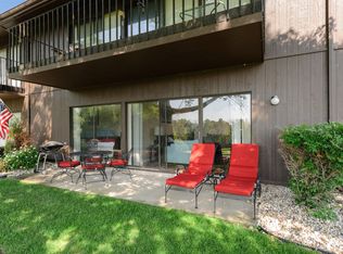 83 Red Chimney Rd #7, Lake Geneva, WI 53147