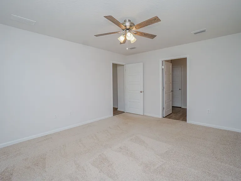 2379 Kirkwood Dr — Photo 21