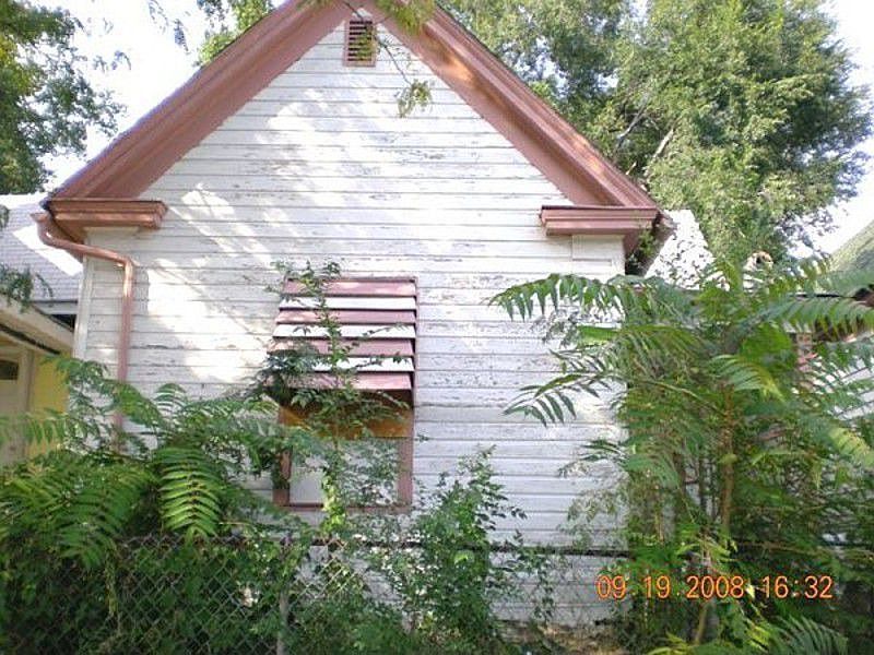 1st image of 1106 W 24th St