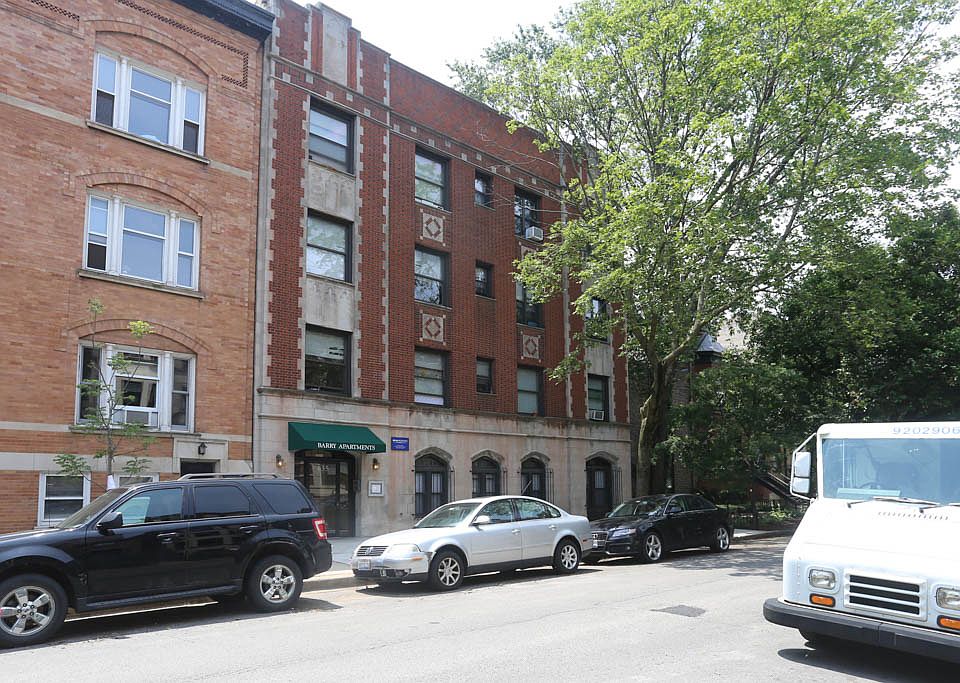1st image of 635 W Barry Ave APT 301