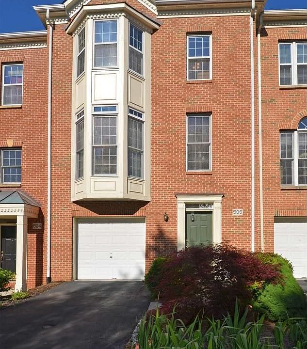 1st image of 506 Winding Rose Dr