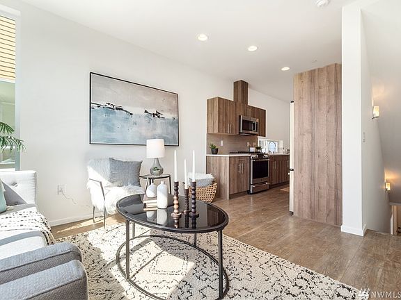 4th image of 3212 15th Ave W #C