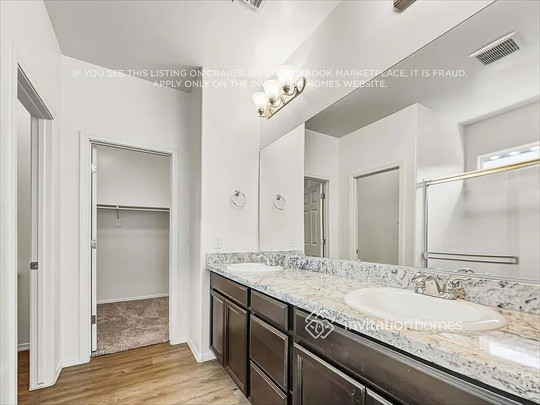 21167 W Cypress St — Photo 12