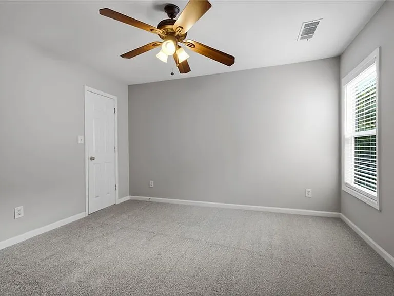 2531 Fieldview Way — Photo 34