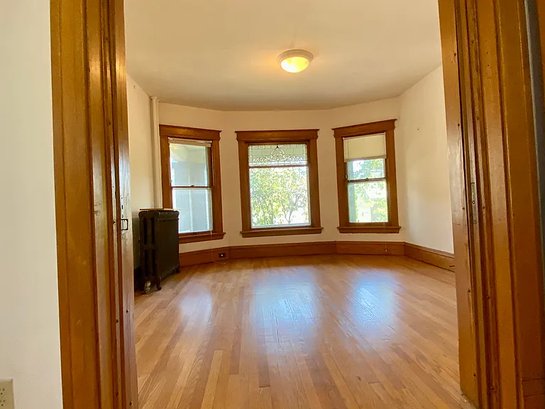Front study/office w/leaded glass, pocket doors