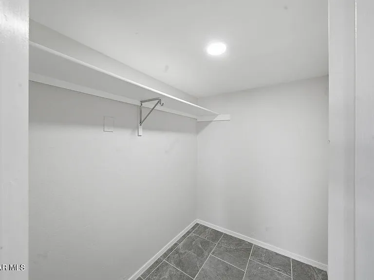 821 Los Lagos Way #B — Photo 14