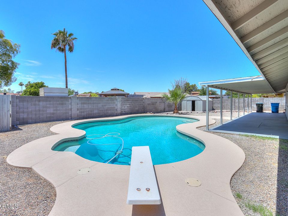 1st image of 4001 W MEADOW Drive