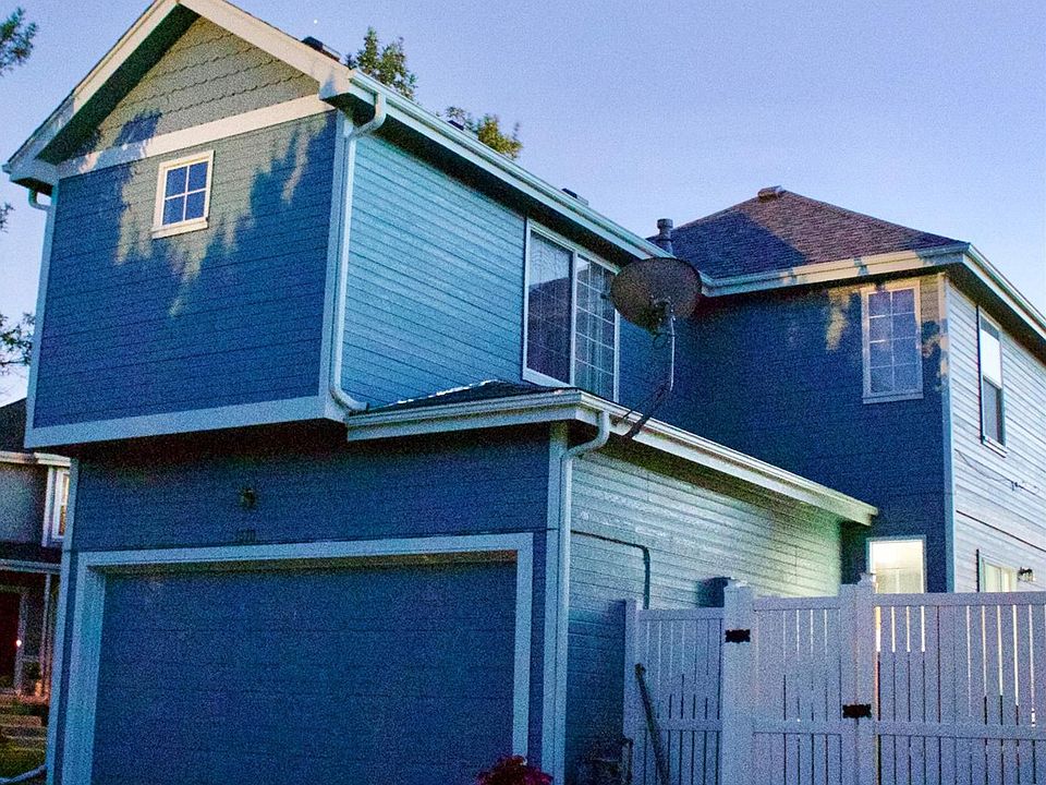 2nd image of 1610 S Buckley Way