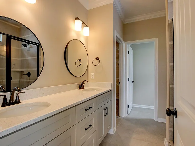 2547 Rafiki Dr — Photo 39