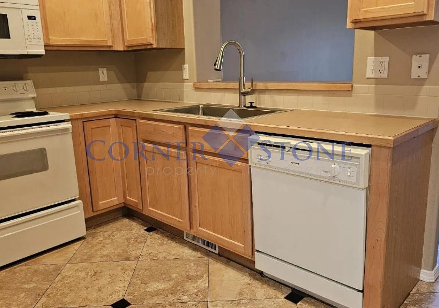 Wonderful Townhome In Boise! — Photo 4