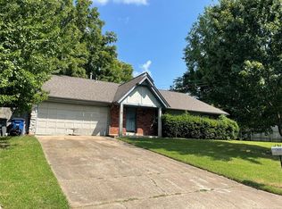 8521 S Pittsburg Ave, Tulsa, OK 74137